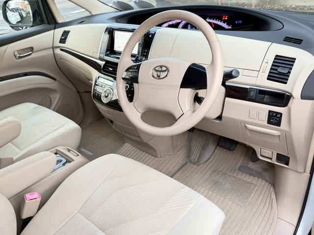 エスティマ アエラス 後期型/オイル消費対策済み/プレミアム保証/ベージュ内装/純正ナビ/純正11インチフリップダウンモニター/CD.DVD/Bluetooth音楽/フルセグTV/バックカメラ/キャプテンシート7人乗り/(7枚目)