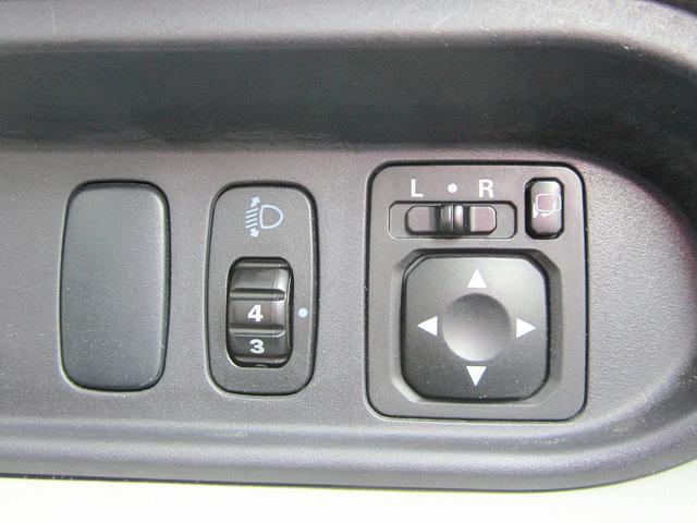 ビバーチェ 禁煙車/ケンウッドメモリーナビ地デジ/CD/DVD再生/Bluetooth/AUX/スマートキー/ETC/ライトレベライザー/オートライト/オートAC/サイドバイザー/プライバシーG(30枚目)
