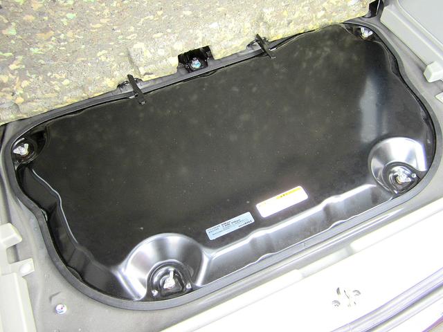 ビバーチェ 禁煙車/ケンウッドメモリーナビ地デジ/CD/DVD再生/Bluetooth/AUX/スマートキー/ETC/ライトレベライザー/オートライト/オートAC/サイドバイザー/プライバシーG(58枚目)