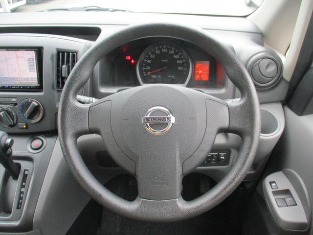 ＮＶ２００バネットバン プレミアムＧＸ　禁煙車／メモリーナビ／Ｂカメラ／ＣＤ／ＣＤ録音／インテリキー／イモビ／ＥＴＣ／Ｗエアバック／スライドサイドウィンドウ／プライバシーＧ／サイドバイザー／ドラレコ／スタッドレスＴ有／最大積載量６００ｋｇ（18枚目）
