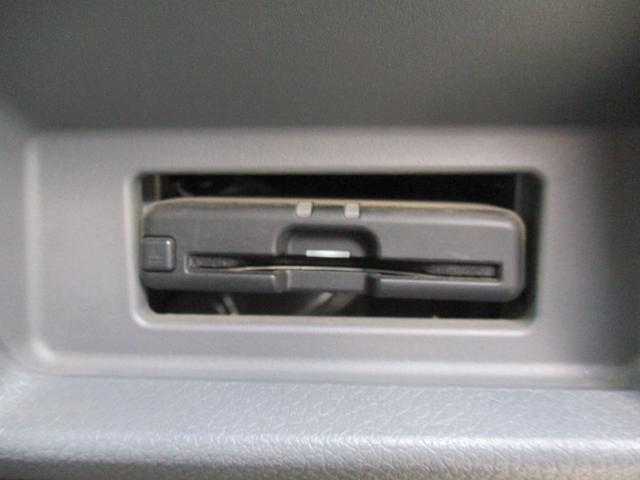 ＮＶ３５０キャラバンバン ロングプレミアムＧＸ　禁煙車／純正ナビＴＶ／アラウンドビュ－／ＣＤ／ＤＶＤ再生／ブルートゥース／軽減ブレ－キ／ＥＴＣ／Ｗエア－バック／インテリキ‐／イモビ／横滑り／Ｗエアコン／ＬＥＤオ－トライト／フォグ／左自動ドア／（33枚目）