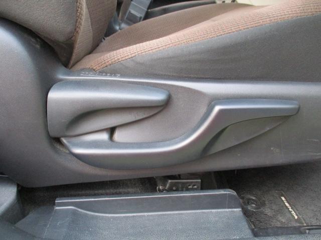 シエンタ ハイブリッドＧ　純フルセグＳＤナビ／フリップダウンモニター／バックカメラ／セーフティセンス／スマートキー／ＬＥＤ／ＥＴＣ２．０／両自動ドア／前後コーナーセンサー／シートヒーター／ＵＳＢ／ＨＤＭＩ／カーテンエアバッグ（57枚目）