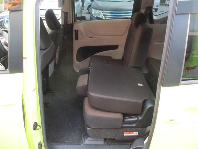 シエンタ ハイブリッドＧ　純フルセグＳＤナビ／フリップダウンモニター／バックカメラ／セーフティセンス／スマートキー／ＬＥＤ／ＥＴＣ２．０／両自動ドア／前後コーナーセンサー／シートヒーター／ＵＳＢ／ＨＤＭＩ／カーテンエアバッグ（63枚目）