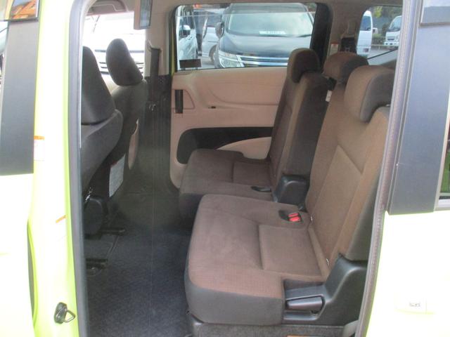 シエンタ ハイブリッドＧ　純フルセグＳＤナビ／フリップダウンモニター／バックカメラ／セーフティセンス／スマートキー／ＬＥＤ／ＥＴＣ２．０／両自動ドア／前後コーナーセンサー／シートヒーター／ＵＳＢ／ＨＤＭＩ／カーテンエアバッグ（65枚目）