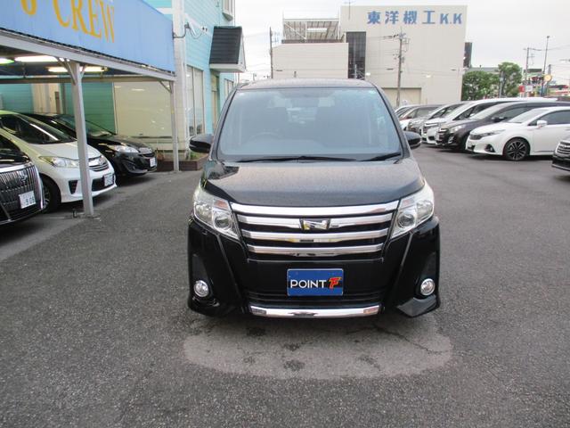 ノア Si 禁煙車/純正9インチ/11後席モニタ‐/CD/DVD再生/Bカメラ/横滑り/I-stop/イモビ/スマ-トキ‐/ETC/Wエア-バック/革巻ハンドル/両側自動ドア/LED/純正エアロ&16AW/(8枚目)