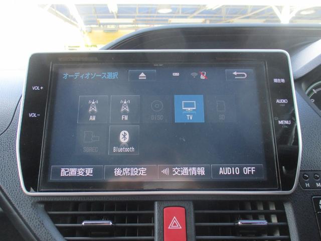 エスクァイア ハイブリッドGi ブラックテーラード TSS/純9型ナビフルセグ/Bカメラ/12型後席フリップダウン/両自動ドア/ETC/クルコン/前後ドラレコ/合皮革前席Sヒ-タ/Wオ-トAC/LED&LEDフォグ/スタイリングパッケージグリル&エアロ(12枚目)