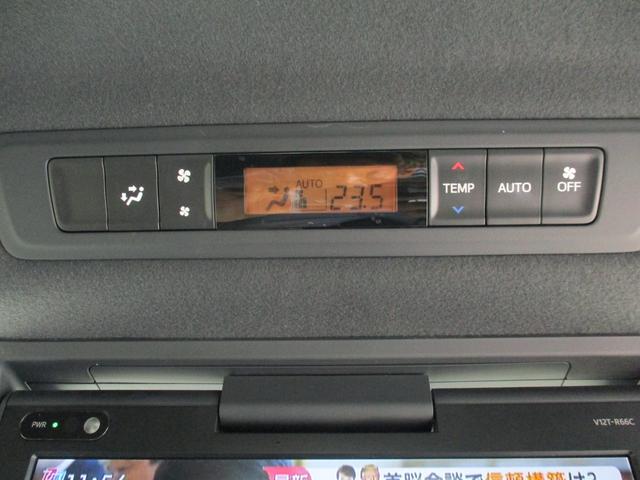 エスクァイア ハイブリッドGi ブラックテーラード TSS/純9型ナビフルセグ/Bカメラ/12型後席フリップダウン/両自動ドア/ETC/クルコン/前後ドラレコ/合皮革前席Sヒ-タ/Wオ-トAC/LED&LEDフォグ/スタイリングパッケージグリル&エアロ(14枚目)