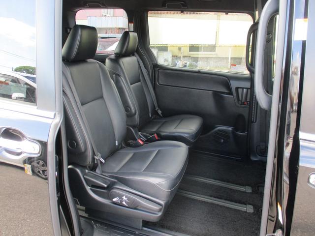 エスクァイア ハイブリッドGi ブラックテーラード TSS/純9型ナビフルセグ/Bカメラ/12型後席フリップダウン/両自動ドア/ETC/クルコン/前後ドラレコ/合皮革前席Sヒ-タ/Wオ-トAC/LED&LEDフォグ/スタイリングパッケージグリル&エアロ(42枚目)