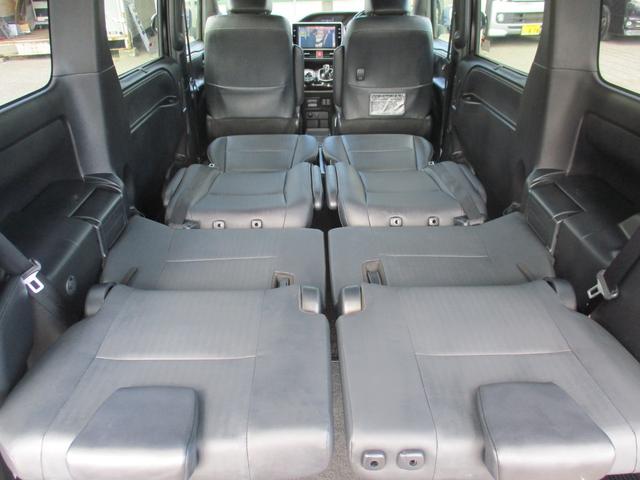 エスクァイア ハイブリッドGi ブラックテーラード TSS/純9型ナビフルセグ/Bカメラ/12型後席フリップダウン/両自動ドア/ETC/クルコン/前後ドラレコ/合皮革前席Sヒ-タ/Wオ-トAC/LED&LEDフォグ/スタイリングパッケージグリル&エアロ(56枚目)