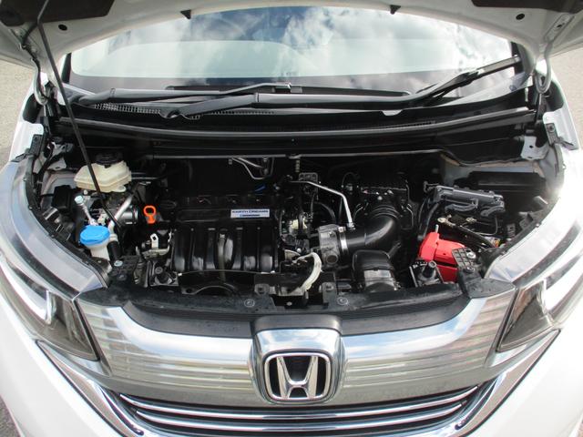 フリードハイブリッド ハイブリッド・Ｇホンダセンシング　ワンオ－ナ－／禁煙車／純正ＴＶ／Ｂカメラ／後席モニタ‐／スマ－トキ‐／イモビ／Ｉ－ｓｔｏｐ／ＥＴＣ／ハ－フレザ－／革巻Ｈ／ＬＥＤ／レーンアシスト／両側自動／ウオークスル‐／純正１５ＡＷ／（24枚目）