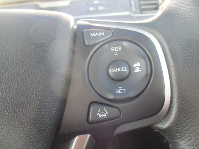 フリードハイブリッド ハイブリッド・Ｇホンダセンシング　ワンオ－ナ－／禁煙車／純正ＴＶ／Ｂカメラ／後席モニタ‐／スマ－トキ‐／イモビ／Ｉ－ｓｔｏｐ／ＥＴＣ／ハ－フレザ－／革巻Ｈ／ＬＥＤ／レーンアシスト／両側自動／ウオークスル‐／純正１５ＡＷ／（29枚目）