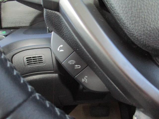 フリードハイブリッド ハイブリッド・Ｇホンダセンシング　ワンオ－ナ－／禁煙車／純正ＴＶ／Ｂカメラ／後席モニタ‐／スマ－トキ‐／イモビ／Ｉ－ｓｔｏｐ／ＥＴＣ／ハ－フレザ－／革巻Ｈ／ＬＥＤ／レーンアシスト／両側自動／ウオークスル‐／純正１５ＡＷ／（30枚目）