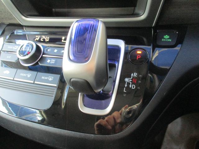 フリードハイブリッド ハイブリッド・Ｇホンダセンシング　ワンオ－ナ－／禁煙車／純正ＴＶ／Ｂカメラ／後席モニタ‐／スマ－トキ‐／イモビ／Ｉ－ｓｔｏｐ／ＥＴＣ／ハ－フレザ－／革巻Ｈ／ＬＥＤ／レーンアシスト／両側自動／ウオークスル‐／純正１５ＡＷ／（36枚目）