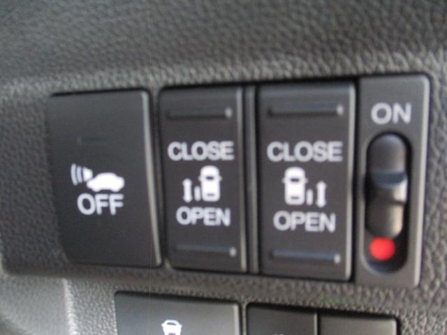 フリードハイブリッド ハイブリッド・Ｇホンダセンシング　ワンオ－ナ－／禁煙車／純正ＴＶ／Ｂカメラ／後席モニタ‐／スマ－トキ‐／イモビ／Ｉ－ｓｔｏｐ／ＥＴＣ／ハ－フレザ－／革巻Ｈ／ＬＥＤ／レーンアシスト／両側自動／ウオークスル‐／純正１５ＡＷ／（39枚目）