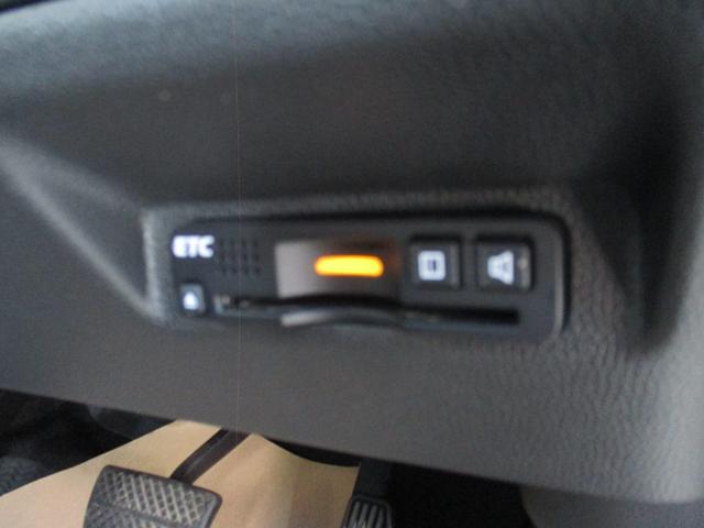 フリードハイブリッド ハイブリッド・Ｇホンダセンシング　ワンオ－ナ－／禁煙車／純正ＴＶ／Ｂカメラ／後席モニタ‐／スマ－トキ‐／イモビ／Ｉ－ｓｔｏｐ／ＥＴＣ／ハ－フレザ－／革巻Ｈ／ＬＥＤ／レーンアシスト／両側自動／ウオークスル‐／純正１５ＡＷ／（41枚目）