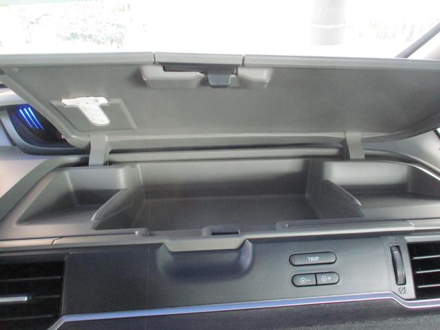 フリードハイブリッド ハイブリッド・Ｇホンダセンシング　ワンオ－ナ－／禁煙車／純正ＴＶ／Ｂカメラ／後席モニタ‐／スマ－トキ‐／イモビ／Ｉ－ｓｔｏｐ／ＥＴＣ／ハ－フレザ－／革巻Ｈ／ＬＥＤ／レーンアシスト／両側自動／ウオークスル‐／純正１５ＡＷ／（43枚目）