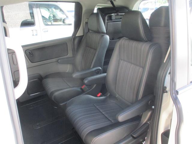 フリードハイブリッド ハイブリッド・Ｇホンダセンシング　ワンオ－ナ－／禁煙車／純正ＴＶ／Ｂカメラ／後席モニタ‐／スマ－トキ‐／イモビ／Ｉ－ｓｔｏｐ／ＥＴＣ／ハ－フレザ－／革巻Ｈ／ＬＥＤ／レーンアシスト／両側自動／ウオークスル‐／純正１５ＡＷ／（51枚目）