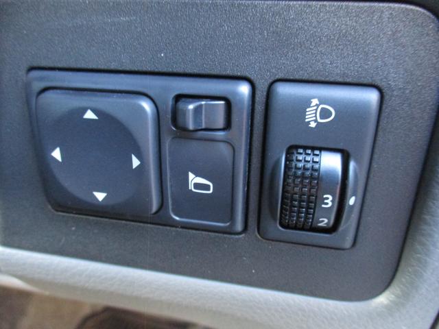 ＮＶ２００バネットバン プレミアムＧＸ　社外ナビＴＶ／ＣＤ／Ｗエア－バック／イモビライザ‐／インテリキ－／ＥＴＣ／フォグランプ／ライトレベライザ‐／スライドサイドウィンドウ／（29枚目）