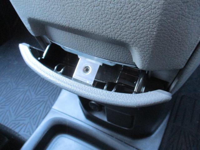 ＮＶ２００バネットバン プレミアムＧＸ　社外ナビＴＶ／ＣＤ／Ｗエア－バック／イモビライザ‐／インテリキ－／ＥＴＣ／フォグランプ／ライトレベライザ‐／スライドサイドウィンドウ／（32枚目）