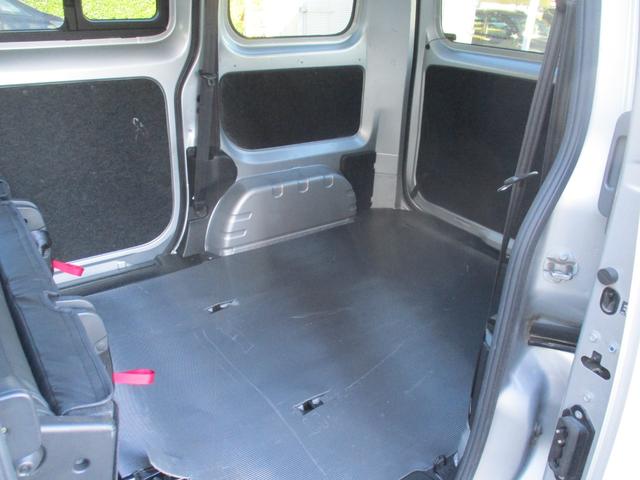 ＮＶ２００バネットバン プレミアムＧＸ　社外ナビＴＶ／ＣＤ／Ｗエア－バック／イモビライザ‐／インテリキ－／ＥＴＣ／フォグランプ／ライトレベライザ‐／スライドサイドウィンドウ／（41枚目）