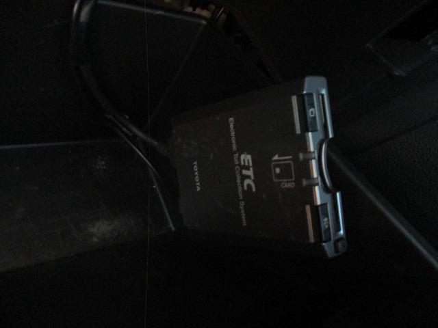 86 G 6速MT/VSCSPORT/純正SDナビフルセグ/Bカメラ/キ-レス/イモビ/ナビ連動ETC/サイド&カ-テンSRS/ドラレコ/オ-トライト/HIDライト/フォグ/純17AW/TRDフロントスポイラ-(22枚目)