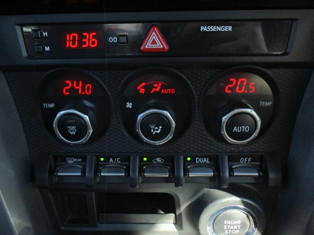 ８６ ＧＴ　禁煙車／６速ＭＴ／ＶＳＣＳＰＯＲＴ／ＨＤＤナビフルセグ／ＢＴ／ＵＳＢ／スマ－トキ－／純セキュリティアラ－ム／ＥＴＣ／革巻きＨ／サイド＆カ－テンＳＲＳ／ドラレコ／オ－トライト／ＨＩＤライト／フォグ／（11枚目）