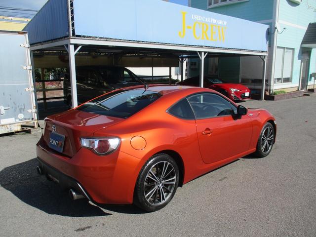 ８６ ＧＴ　禁煙車／６速ＭＴ／ＶＳＣＳＰＯＲＴ／ＨＤＤナビフルセグ／ＢＴ／ＵＳＢ／スマ－トキ－／純セキュリティアラ－ム／ＥＴＣ／革巻きＨ／サイド＆カ－テンＳＲＳ／ドラレコ／オ－トライト／ＨＩＤライト／フォグ／（50枚目）