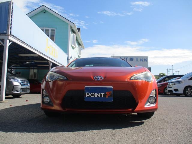 ８６ ＧＴ　禁煙車／６速ＭＴ／ＶＳＣＳＰＯＲＴ／ＨＤＤナビフルセグ／ＢＴ／ＵＳＢ／スマ－トキ－／純セキュリティアラ－ム／ＥＴＣ／革巻きＨ／サイド＆カ－テンＳＲＳ／ドラレコ／オ－トライト／ＨＩＤライト／フォグ／（54枚目）