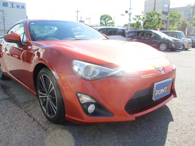 ８６ ＧＴ　禁煙車／６速ＭＴ／ＶＳＣＳＰＯＲＴ／ＨＤＤナビフルセグ／ＢＴ／ＵＳＢ／スマ－トキ－／純セキュリティアラ－ム／ＥＴＣ／革巻きＨ／サイド＆カ－テンＳＲＳ／ドラレコ／オ－トライト／ＨＩＤライト／フォグ／（65枚目）