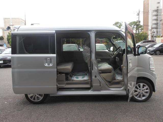 エブリイワゴン ＰＺターボスペシャル　ターボ　ハイルーフ　両側電動スライド　左オートステップ　ナビ　フルセグＴＶ　ＤＶＤ　ＳＤ　ＣＤ録音　バックカメラ　ＥＴＣ２．０　ＨＩＤオートライト　フォグ　ドライブレコーダー　スマートキー（12枚目）