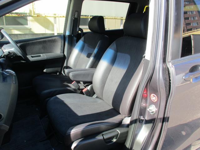 フリード Ｇ　プレミアムエディション　純正ＳＤナビフルセグＴＶ／Ｂカメラ／後席フリップダウンモニタ－／両側自動Ｄ／スマートキー／イモビ／オートＡＣ／ＨＩＤライト／Ｈレザーシート／Ｍウィンカー／ＥＴＣ／／ＣＤ／ＤＶＤ再生／ＣＤ録音（28枚目）