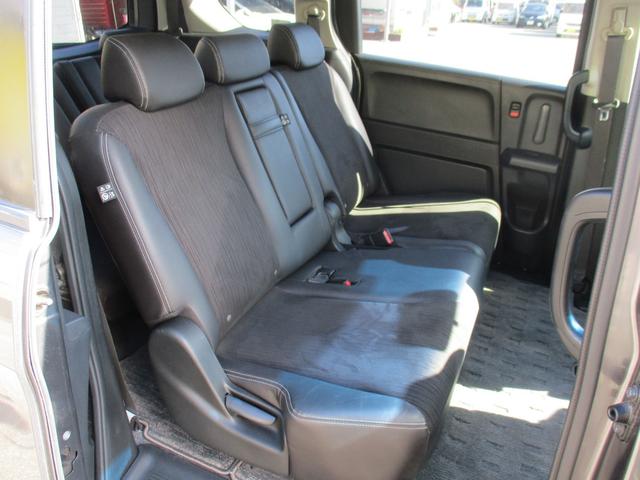 フリード Ｇ　プレミアムエディション　純正ＳＤナビフルセグＴＶ／Ｂカメラ／後席フリップダウンモニタ－／両側自動Ｄ／スマートキー／イモビ／オートＡＣ／ＨＩＤライト／Ｈレザーシート／Ｍウィンカー／ＥＴＣ／／ＣＤ／ＤＶＤ再生／ＣＤ録音（29枚目）