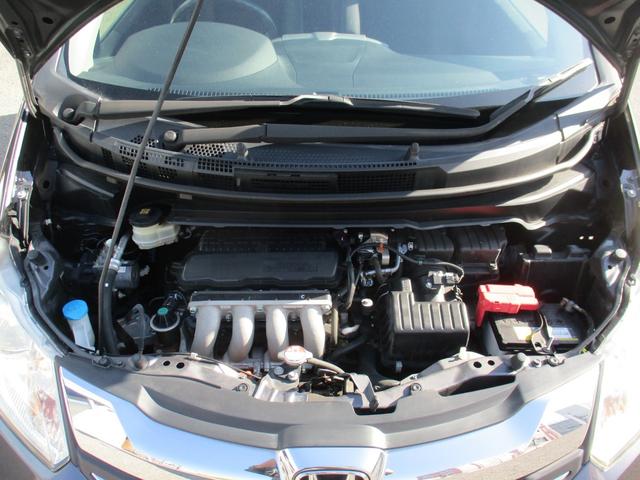 フリード Ｇ　プレミアムエディション　純正ＳＤナビフルセグＴＶ／Ｂカメラ／後席フリップダウンモニタ－／両側自動Ｄ／スマートキー／イモビ／オートＡＣ／ＨＩＤライト／Ｈレザーシート／Ｍウィンカー／ＥＴＣ／／ＣＤ／ＤＶＤ再生／ＣＤ録音（65枚目）