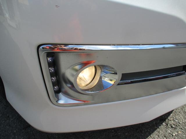 セレナ ライダー　Ｓ－ハイブリッド　８型フルセグＨＤＤナビ／フリップダウンモニター／バックカメラ／インテリキー／ＨＩＤ／ＥＴＣ／両自動ドア／フルエアロ／１６インチＡＷ／クルコン／アイドリングストップ／Ｂｌｕｅｔｏｏｔｈ／ＤＶＤ再生（23枚目）