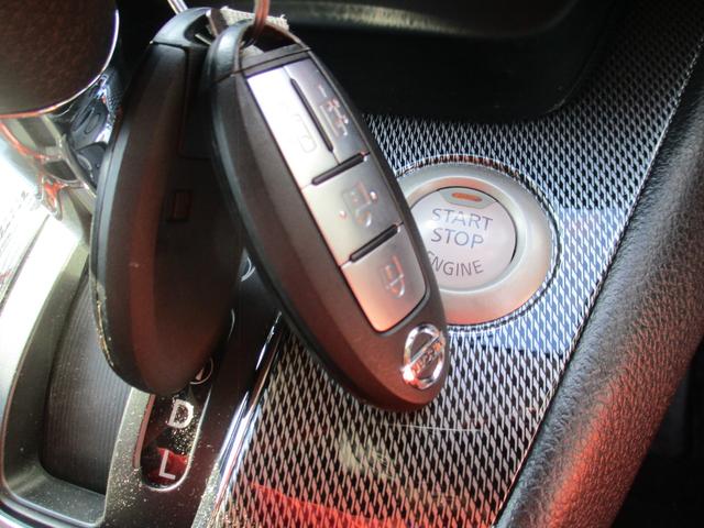 セレナ ライダー　Ｓ－ハイブリッド　８型フルセグＨＤＤナビ／フリップダウンモニター／バックカメラ／インテリキー／ＨＩＤ／ＥＴＣ／両自動ドア／フルエアロ／１６インチＡＷ／クルコン／アイドリングストップ／Ｂｌｕｅｔｏｏｔｈ／ＤＶＤ再生（44枚目）