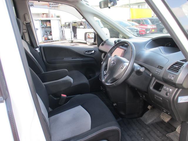 セレナ ライダー　Ｓ－ハイブリッド　８型フルセグＨＤＤナビ／フリップダウンモニター／バックカメラ／インテリキー／ＨＩＤ／ＥＴＣ／両自動ドア／フルエアロ／１６インチＡＷ／クルコン／アイドリングストップ／Ｂｌｕｅｔｏｏｔｈ／ＤＶＤ再生（55枚目）