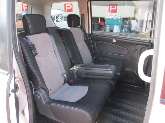 セレナ ライダー　Ｓ－ハイブリッド　８型フルセグＨＤＤナビ／フリップダウンモニター／バックカメラ／インテリキー／ＨＩＤ／ＥＴＣ／両自動ドア／フルエアロ／１６インチＡＷ／クルコン／アイドリングストップ／Ｂｌｕｅｔｏｏｔｈ／ＤＶＤ再生（62枚目）