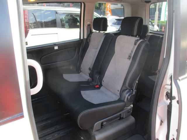 セレナ ライダー　Ｓ－ハイブリッド　８型フルセグＨＤＤナビ／フリップダウンモニター／バックカメラ／インテリキー／ＨＩＤ／ＥＴＣ／両自動ドア／フルエアロ／１６インチＡＷ／クルコン／アイドリングストップ／Ｂｌｕｅｔｏｏｔｈ／ＤＶＤ再生（64枚目）