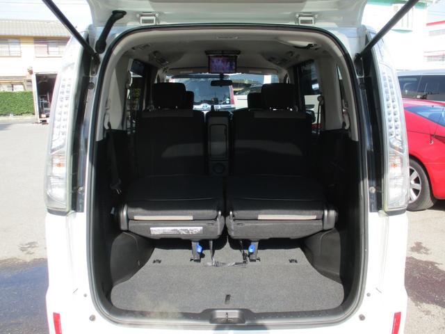 セレナ ライダー　Ｓ－ハイブリッド　８型フルセグＨＤＤナビ／フリップダウンモニター／バックカメラ／インテリキー／ＨＩＤ／ＥＴＣ／両自動ドア／フルエアロ／１６インチＡＷ／クルコン／アイドリングストップ／Ｂｌｕｅｔｏｏｔｈ／ＤＶＤ再生（69枚目）