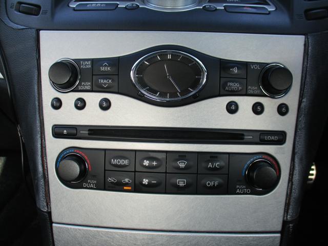 スカイライン ３７０ＧＴ　タイプＳ　６速ＭＴ／ＶＤＣ／ポータブルナビＴＶ／インテリキー／イモビ／ビルトインＥＴＣ／革巻きＨ／前席パワーＳ／３６０°＋リアドラレコ／サイド＆カーテンＳＲＳ／ＡＦＳ付キセノンライト／フォグ／純１９ＡＷ／Ｒスポ（10枚目）