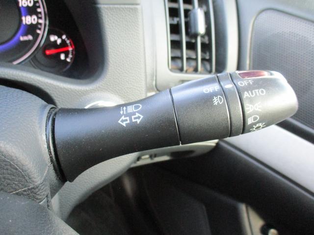 スカイライン ３７０ＧＴ　タイプＳ　６速ＭＴ／ＶＤＣ／ポータブルナビＴＶ／インテリキー／イモビ／ビルトインＥＴＣ／革巻きＨ／前席パワーＳ／３６０°＋リアドラレコ／サイド＆カーテンＳＲＳ／ＡＦＳ付キセノンライト／フォグ／純１９ＡＷ／Ｒスポ（16枚目）