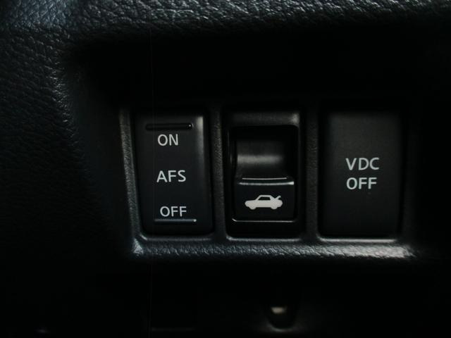 スカイライン ３７０ＧＴ　タイプＳ　６速ＭＴ／ＶＤＣ／ポータブルナビＴＶ／インテリキー／イモビ／ビルトインＥＴＣ／革巻きＨ／前席パワーＳ／３６０°＋リアドラレコ／サイド＆カーテンＳＲＳ／ＡＦＳ付キセノンライト／フォグ／純１９ＡＷ／Ｒスポ（23枚目）