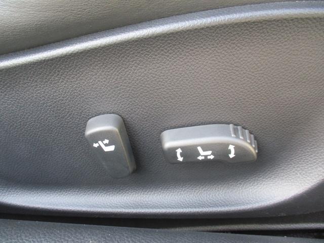 スカイライン ３７０ＧＴ　タイプＳ　６速ＭＴ／ＶＤＣ／ポータブルナビＴＶ／インテリキー／イモビ／ビルトインＥＴＣ／革巻きＨ／前席パワーＳ／３６０°＋リアドラレコ／サイド＆カーテンＳＲＳ／ＡＦＳ付キセノンライト／フォグ／純１９ＡＷ／Ｒスポ（26枚目）