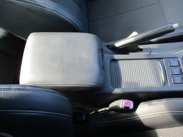 スカイライン ３７０ＧＴ　タイプＳ　６速ＭＴ／ＶＤＣ／ポータブルナビＴＶ／インテリキー／イモビ／ビルトインＥＴＣ／革巻きＨ／前席パワーＳ／３６０°＋リアドラレコ／サイド＆カーテンＳＲＳ／ＡＦＳ付キセノンライト／フォグ／純１９ＡＷ／Ｒスポ（38枚目）