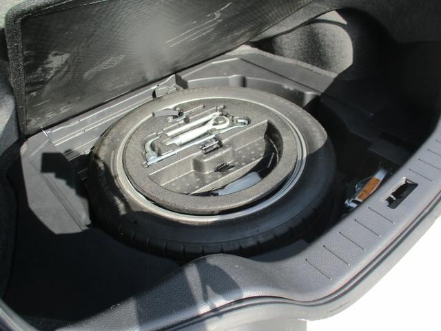 スカイライン ３７０ＧＴ　タイプＳ　６速ＭＴ／ＶＤＣ／ポータブルナビＴＶ／インテリキー／イモビ／ビルトインＥＴＣ／革巻きＨ／前席パワーＳ／３６０°＋リアドラレコ／サイド＆カーテンＳＲＳ／ＡＦＳ付キセノンライト／フォグ／純１９ＡＷ／Ｒスポ（56枚目）