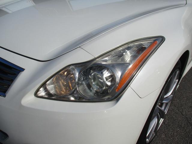 スカイライン ３７０ＧＴ　タイプＳ　６速ＭＴ／ＶＤＣ／ポータブルナビＴＶ／インテリキー／イモビ／ビルトインＥＴＣ／革巻きＨ／前席パワーＳ／３６０°＋リアドラレコ／サイド＆カーテンＳＲＳ／ＡＦＳ付キセノンライト／フォグ／純１９ＡＷ／Ｒスポ（70枚目）