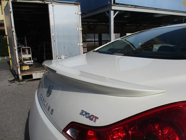 スカイライン ３７０ＧＴ　タイプＳ　６速ＭＴ／ＶＤＣ／ポータブルナビＴＶ／インテリキー／イモビ／ビルトインＥＴＣ／革巻きＨ／前席パワーＳ／３６０°＋リアドラレコ／サイド＆カーテンＳＲＳ／ＡＦＳ付キセノンライト／フォグ／純１９ＡＷ／Ｒスポ（75枚目）