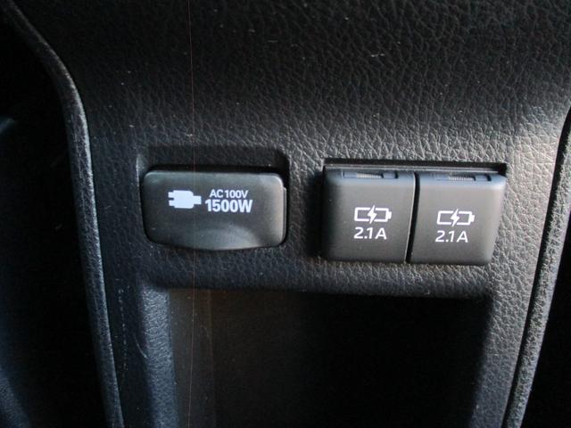 エスクァイア ハイブリッドＧｉ　後期型／禁煙／ＡＬＰＩＮＥ９型ナビフルセグ／Ｂカメラ／１２．８型後席フリップダウンＭ／ＨＤＭＩ＆ＵＳＢ／両自動ドア／スマキ－／ＥＴＣ／クルコン／合皮革前席Ｓヒ－タ－／１００Ｖ電源／Ｗオ－トＡＣ／ＬＥＤ（24枚目）