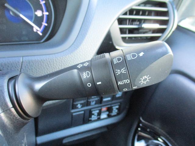 エスクァイア ハイブリッドＧｉ　後期型／禁煙／ＡＬＰＩＮＥ９型ナビフルセグ／Ｂカメラ／１２．８型後席フリップダウンＭ／ＨＤＭＩ＆ＵＳＢ／両自動ドア／スマキ－／ＥＴＣ／クルコン／合皮革前席Ｓヒ－タ－／１００Ｖ電源／Ｗオ－トＡＣ／ＬＥＤ（32枚目）