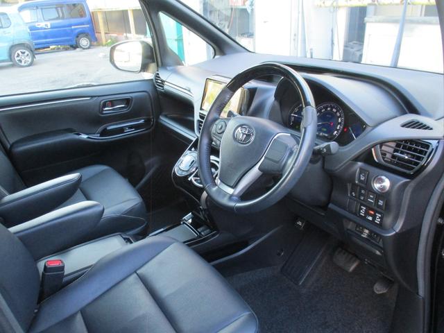 エスクァイア ハイブリッドＧｉ　後期型／禁煙／ＡＬＰＩＮＥ９型ナビフルセグ／Ｂカメラ／１２．８型後席フリップダウンＭ／ＨＤＭＩ＆ＵＳＢ／両自動ドア／スマキ－／ＥＴＣ／クルコン／合皮革前席Ｓヒ－タ－／１００Ｖ電源／Ｗオ－トＡＣ／ＬＥＤ（39枚目）